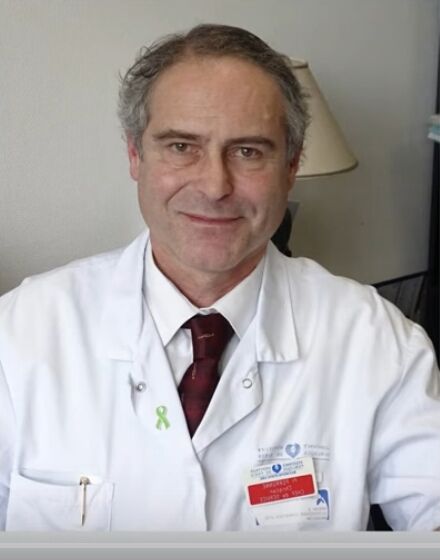 Doctor orthopedic surgeon Christophe Cooney